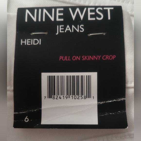 New Nine West / Pull On Yoga White Jeans / Size 6 - Picture 5 of 7